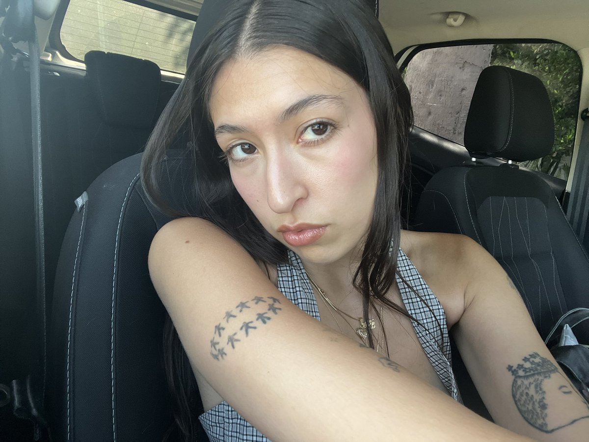 bri (@girlphunk) on Twitter photo 