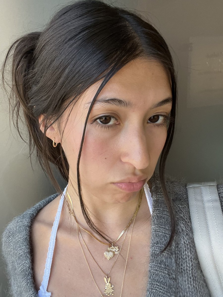 girlphunk's tweet photo. https://t.co/AfRC7hAQuH