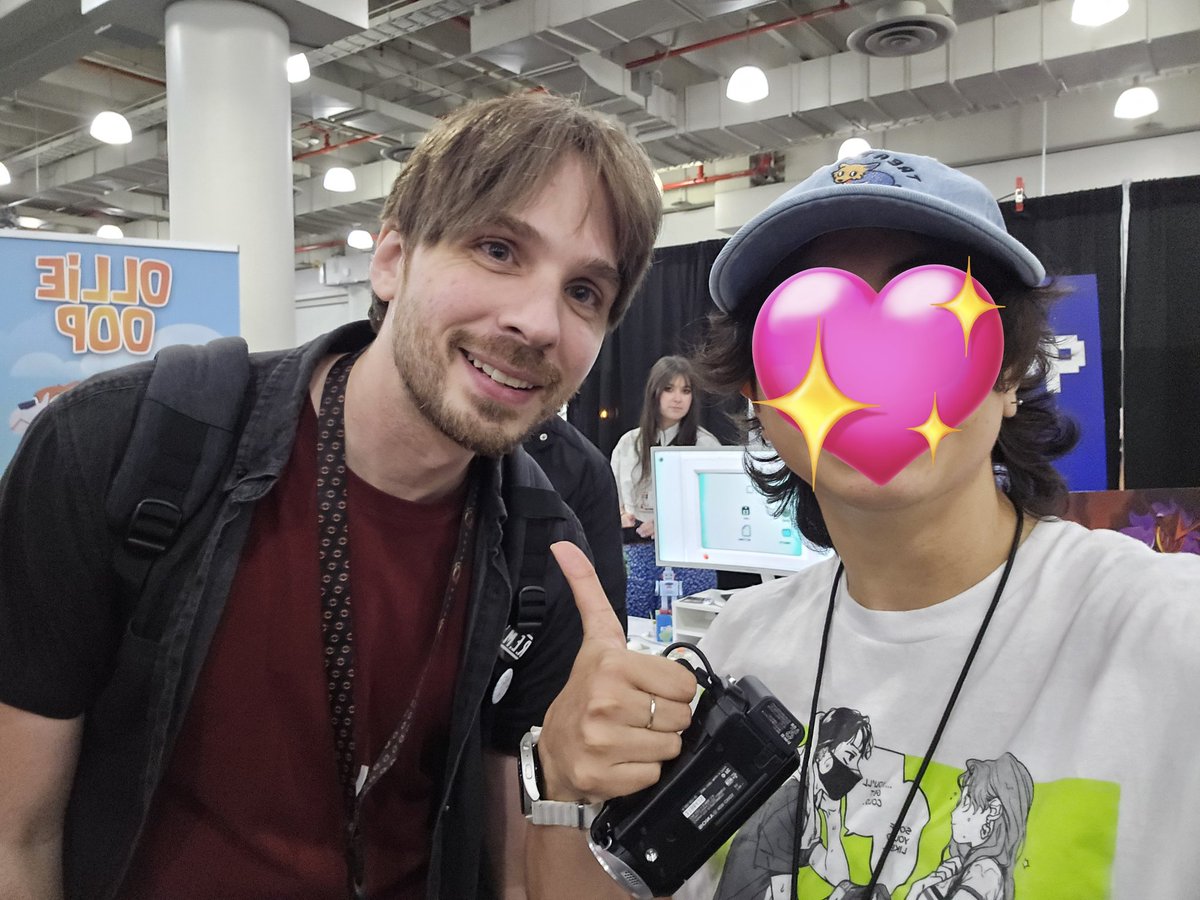 conlecheonline's tweet photo. met the goat @VinnyVinesauce at @animenyc! thank you for being super nice!!
(psst check out my game project @wolfbyte_games showing right now at ANYC!) https://t.co/biIc8m16pM