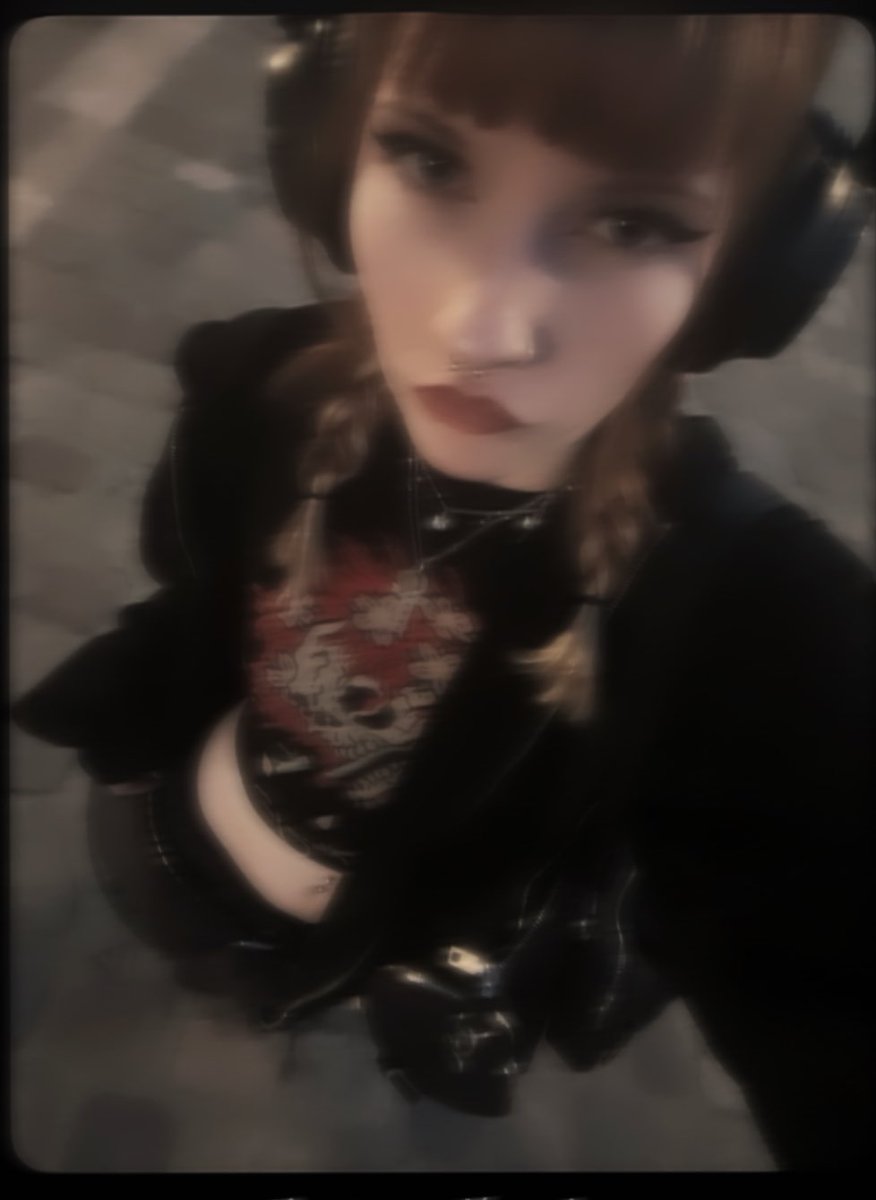 psyych3's tweet image. cc la team