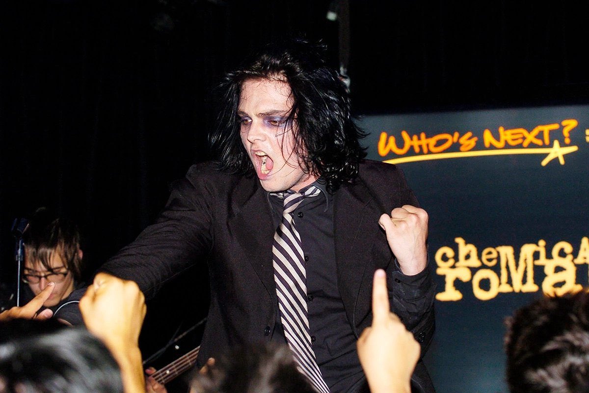 It’s show day 🖤