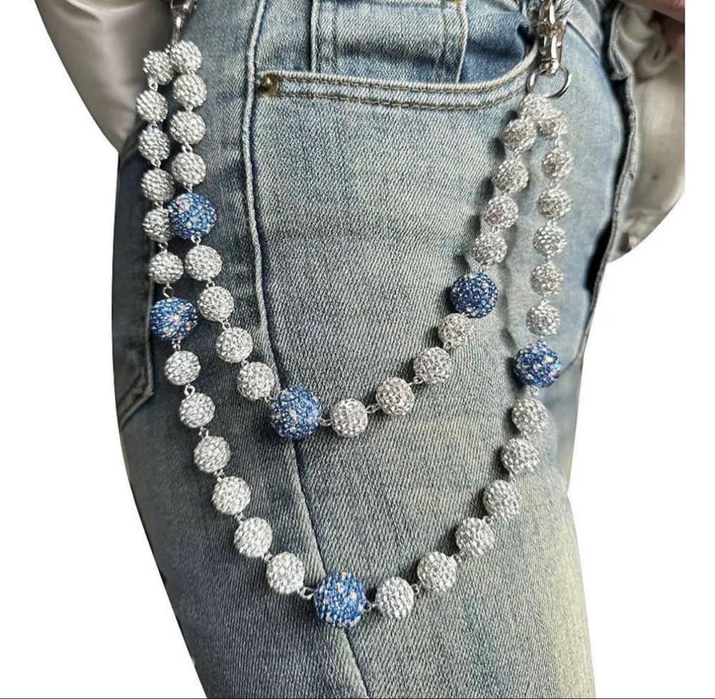 Got these pants chain available 👇🏽