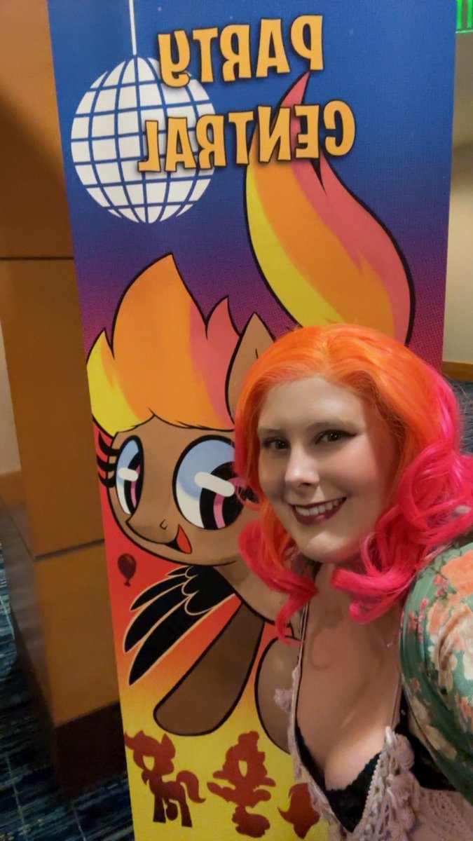 Come say hi to all the mascots! We’re at party central! #EFNW2025