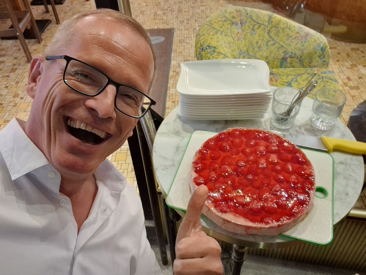 GunterFehlinger's tweet image. Happy 57 to me
Thanks my friends