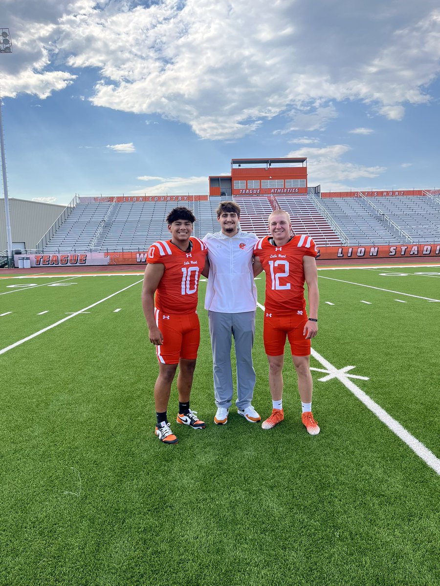Where there’s a Will….there’s a way

Excited to start the season with these great young men🦁🦁

 #OLBs #UMW #Letshunt