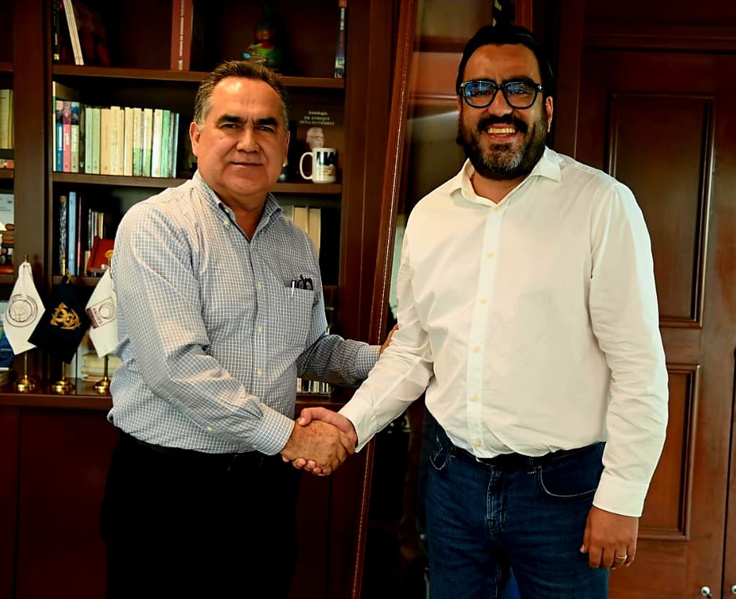 El Rector de la Universidad Autónoma de Sinaloa y el Presidente Municipal de Culiacán trabajan agenda colaborativa en favor de la sociedad <a href="/JuandDiosGamez/">Juan de Dios Gámez Mendívil</a>
facebook.com/10007091803681…