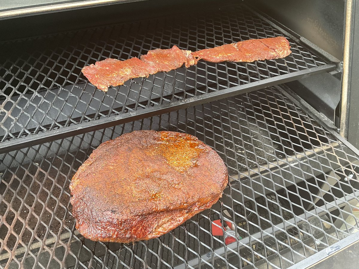 Crappie-doc 🐟🎣 (@crappiedoc) on Twitter photo Brisket with <a href="/DadsSeasonings/">Dad’s Seasonings</a> Ultimate Steak. Made with the Padres <a href="/ScottRo83866595/">Scott Rodriguez</a> and <a href="/goodbreffis/">Grits n Football</a> , coming along nicely. This 2 pounds of skirt got dwarfed. Doing fajitas later. Brisket with <a href="/DadsSeasonings/">Dad’s Seasonings</a> Ultimate Steak. Made with the Padres <a href="/ScottRo83866595/">Scott Rodriguez</a> and <a href="/goodbreffis/">Grits n Football</a> , coming along nicely. This 2 pounds of skirt got dwarfed. Doing fajitas later.