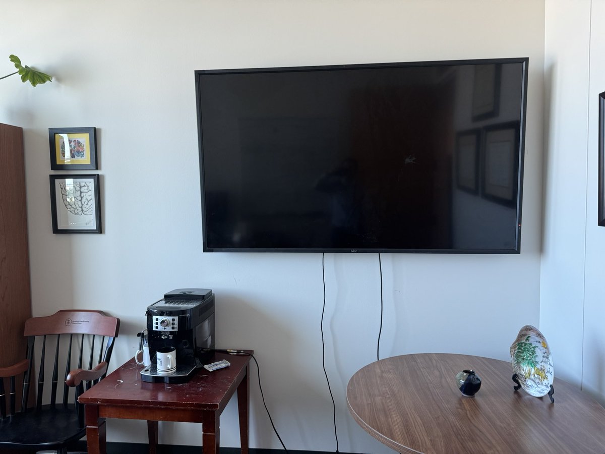 Evan Noch (@evannoch) on Twitter photo True or false: Data will look more positive on a big flat screen TV? #physicianscientist #lovemyoffice <a href="/UTSWNeurology/">UTSW Neurology</a> True or false: Data will look more positive on a big flat screen TV? #physicianscientist #lovemyoffice <a href="/UTSWNeurology/">UTSW Neurology</a>