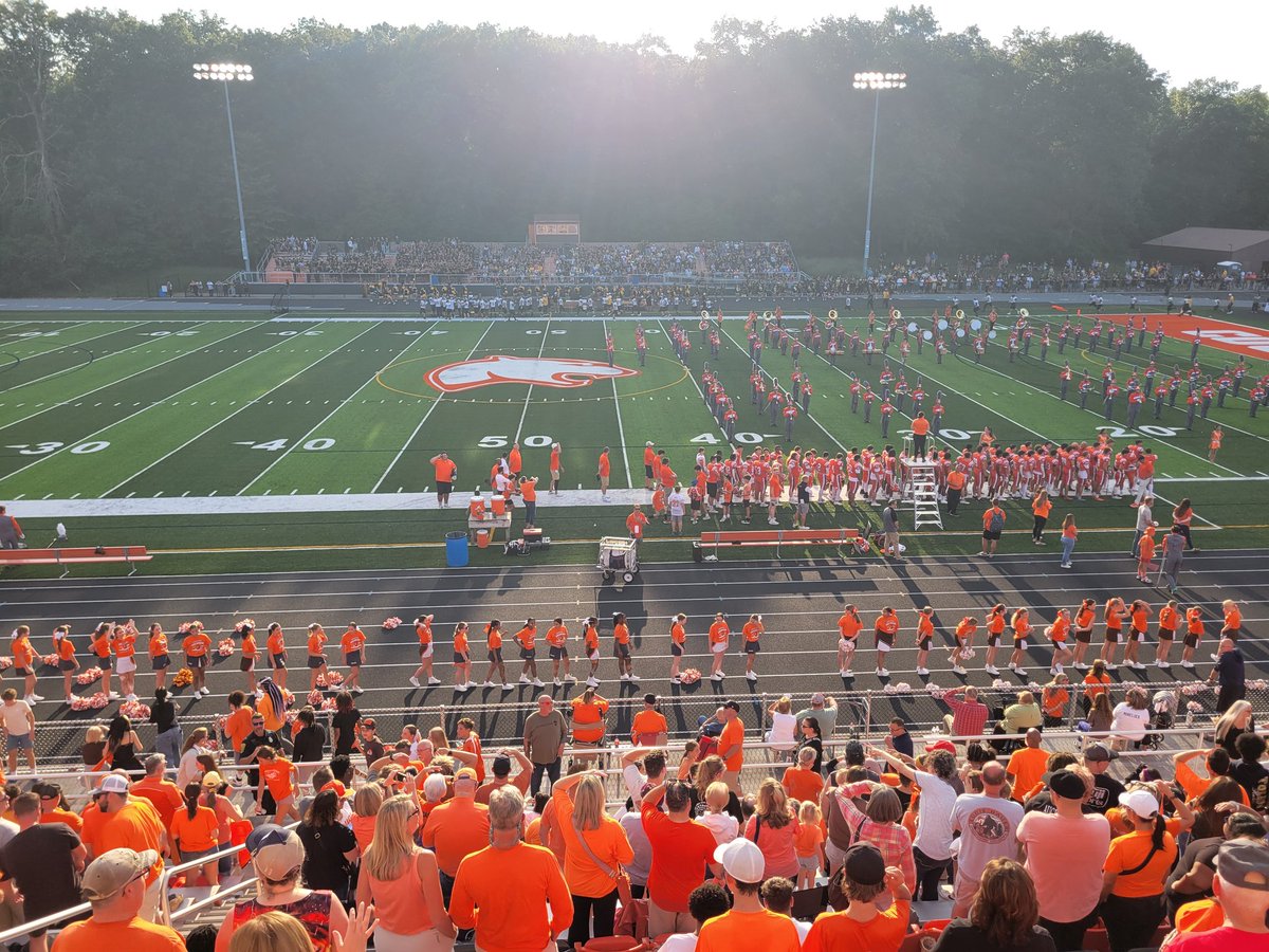Friday Night Lights - The Gridiron - The Battle of Sylvania!

Week 1 of HS Football has arrived!

<a href="/nvwildcatsfb/">Northview Football</a> vs. <a href="/SVCougarsFB/">Southview High School Cougars Football</a> 

Jack Mewhort, <a href="/Sam_Momeyer/">Sam Momeyer</a> &amp; I have it all for you on <a href="/BCSNsports/">BCSN</a>!