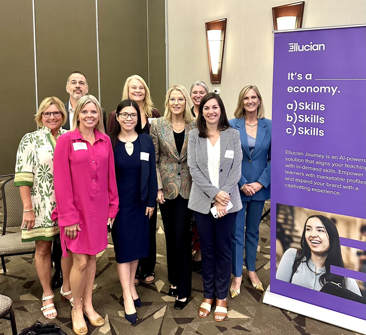 MelanyStowe's tweet image. Shoutout to my awesome colleagues &amp;amp; @EllucianInc new Journey AI 🚀- connecting curriculum to #workforce needs by mapping the skills we teach to the skills employers want. #WorkReady #EdTech