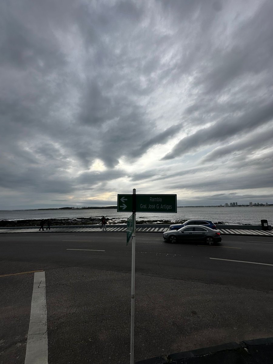 FLORENCIA 🖤💛🖤 tweet media