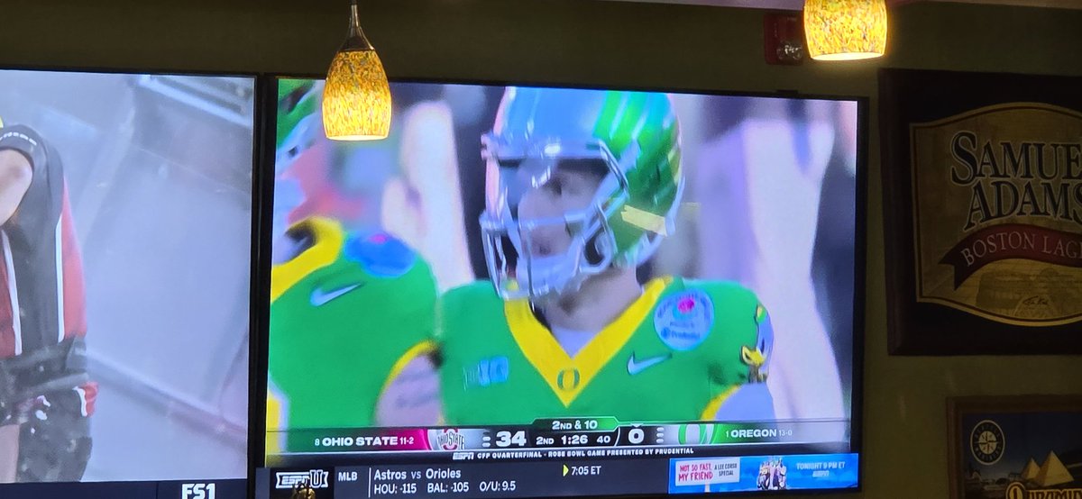 Missed the best part of the replay.  Need to get to the bar earlier next time.  🤣🤣🤣🤣