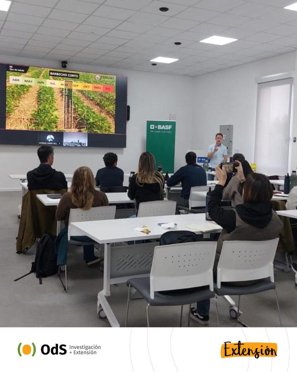 Reunión interna con <a href="/BASFAgro/">BASF Agricultural Solutions</a> 🌱
Desde el campo experimental en Rojas, intercambiamos experiencias sobre manejo de malezas, #CarryOver y desafíos climáticos.

¡Gracias equipo por seguir construyendo soluciones sostenibles! 🌿