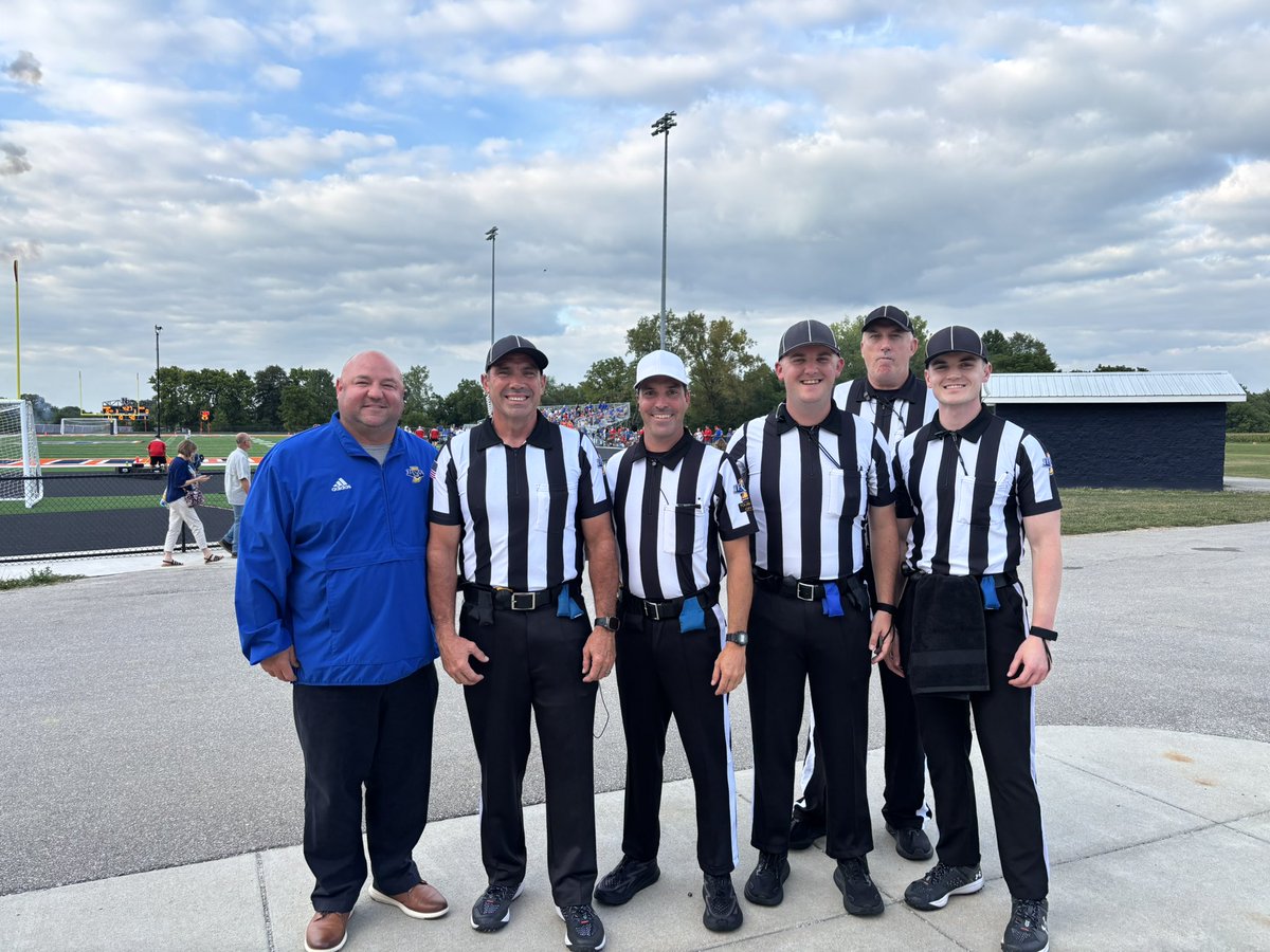 IHSAA1_Official's tweet photo. It is time for @IHSAA1 Friday Night Lights!  Thank you to Official Crews like this one all over Indiana who make it possible for our student-athletes to compete!  Let’s Go! #FaceOfSportsmanship #BecomeAnOfficial https://t.co/rNTQ6n9uYs
