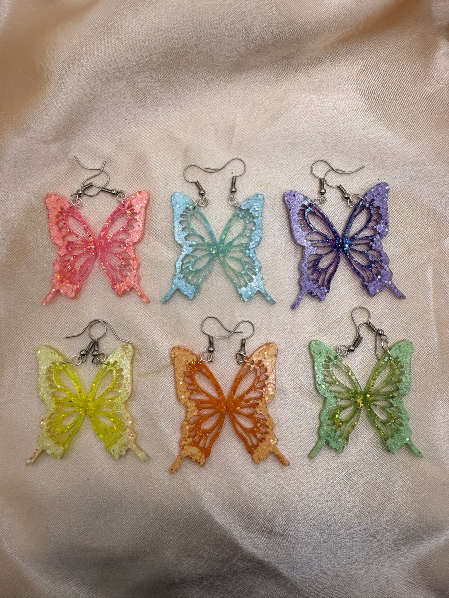 🌈New item alert 🌈
6 new butterfly wing earrings now available !

e-ashops.myshopify.com/products/2-ton…