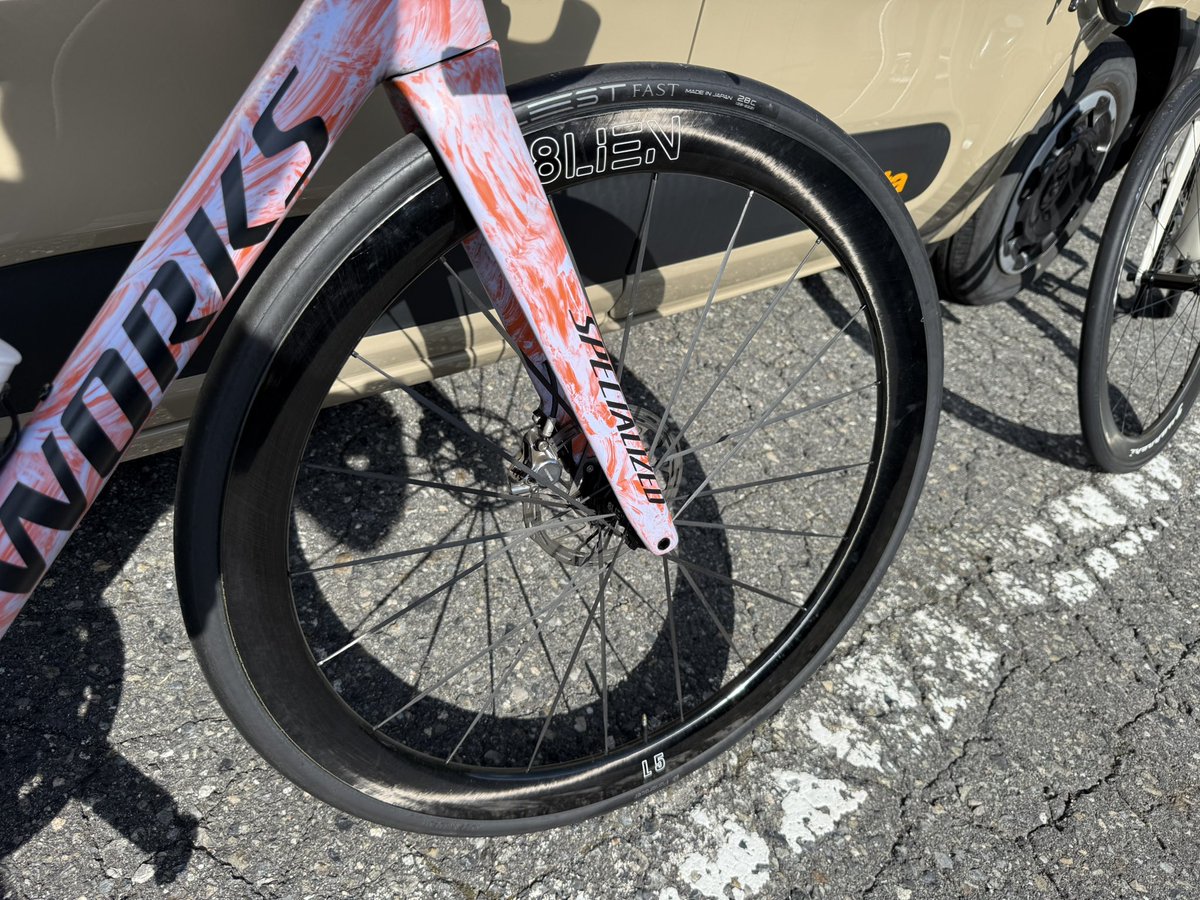 ikkunroadman's tweet photo. 今日は乗鞍試走です。
来週に向けて、頑張ります!
#8lien
#8lienwheels https://t.co/30wx6DBDxS