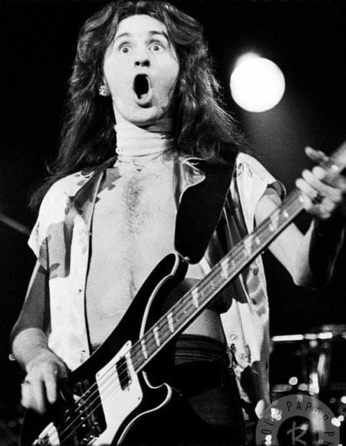 Vivien (@vivien2112) on Twitter photo I set a course just east of Lyra
And northwest of Pegasus
Flew into the light of Deneb
Sailed across the Milky Way
On my ship, the 'Rocinante'
Wheeling through the galaxies
Headed for the heart of Cygnus
Headlong into mystery…
#RipNeilPeart 
‘Evening #RushFamily 🚀 I set a course just east of Lyra
And northwest of Pegasus
Flew into the light of Deneb
Sailed across the Milky Way
On my ship, the 'Rocinante'
Wheeling through the galaxies
Headed for the heart of Cygnus
Headlong into mystery…
#RipNeilPeart 
‘Evening #RushFamily 🚀
