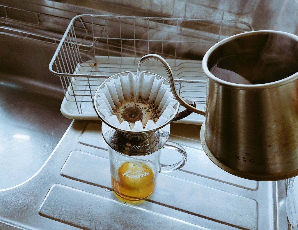 coffee_asagi's tweet photo. 昨日のコーヒー投稿忘れ。
新しい豆を開封。
西新橋・peace coffee さんのエチオピア。
爽やかさと甘味が絶妙。
#西新橋
#ピースコーヒー
#peacecoffee
#エチオピア https://t.co/K4OlbBnGjr