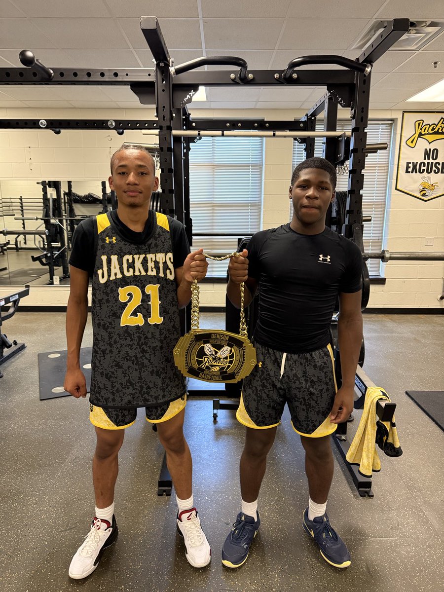 Denison Basketball Men of the Week: Donte Guillory and Tyrone Hill. They are uncommon!!
⁦<a href="/DenisonHS/">Denison High School</a>⁩ ⁦<a href="/teamdenisonisd/">Denison ISD Family</a>⁩ ⁦<a href="/BWhitson14/">BWhitson</a>⁩ ⁦<a href="/Yellow_JacketTV/">Yellow Jacket TV</a>⁩ ⁦<a href="/kohli51/">Steven Kohli</a>⁩ ⁦<a href="/DenisonFB/">DenisonYellowJackets</a>⁩