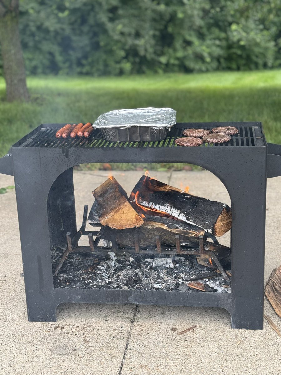 The Moose Fireplace Grill tweet media