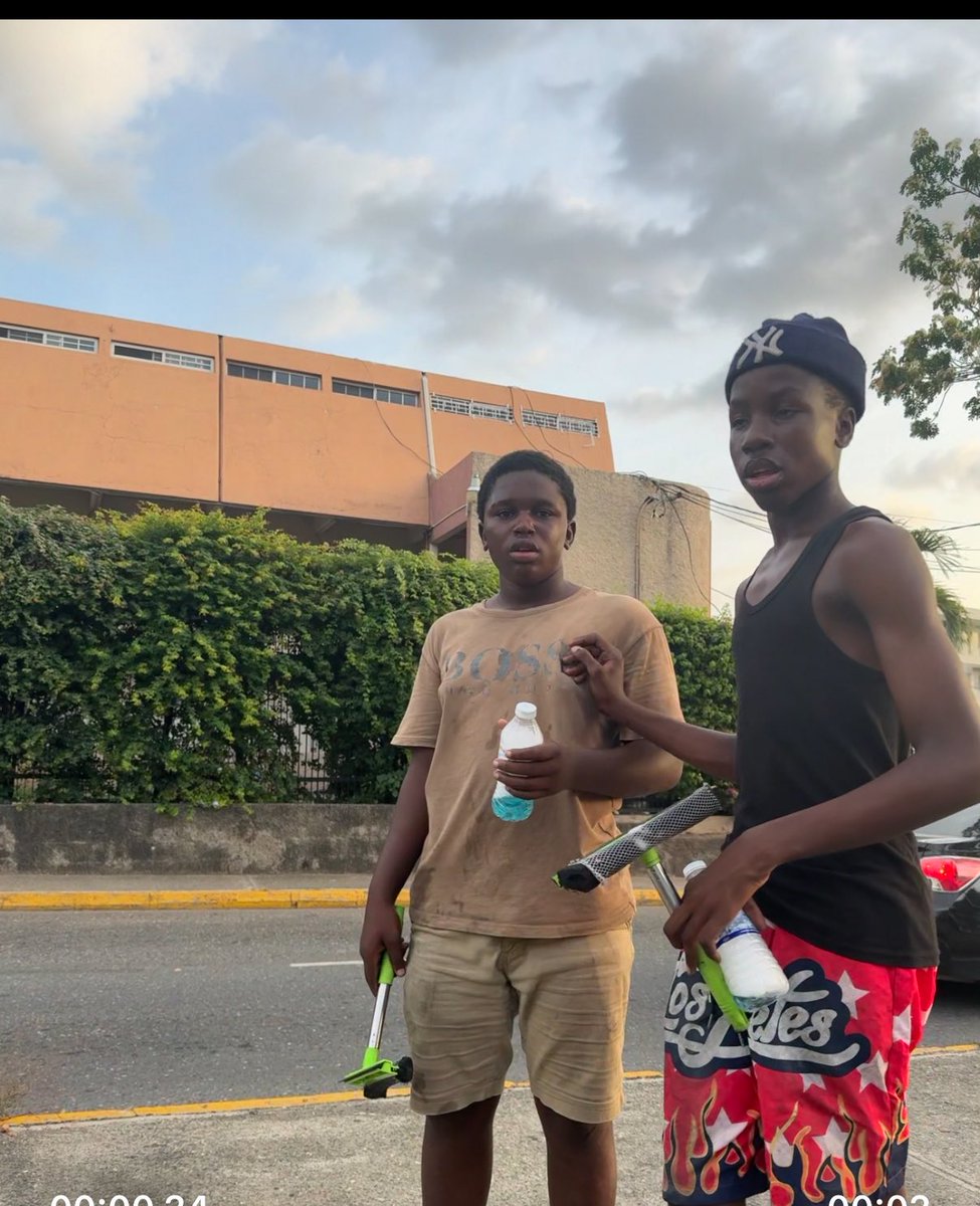 Guys please beware of these children at Fontana Waterloo stoplight. He tried to use the windshield wiper tool to CRACK MY WINDSHIELD because I told him that I didn’t want him to wipe my glass.