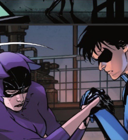 She IS a mother figure to Gotham kids and young vigilantes. She is genuinely MOTHER OF GOTHAM but ppl want to ignore this part of her so bad for some reason