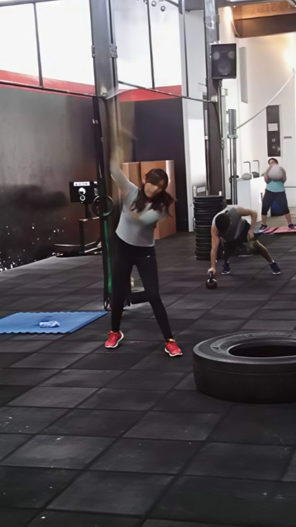 mepsbp3's tweet photo. Tantas horas de Gym rindieron sus frutos!! ¡¡Es viernes y tu cuerpo lo sabe!! jaja #viernes #ViernesDeSeducción https://t.co/L0Lh1OUgHf