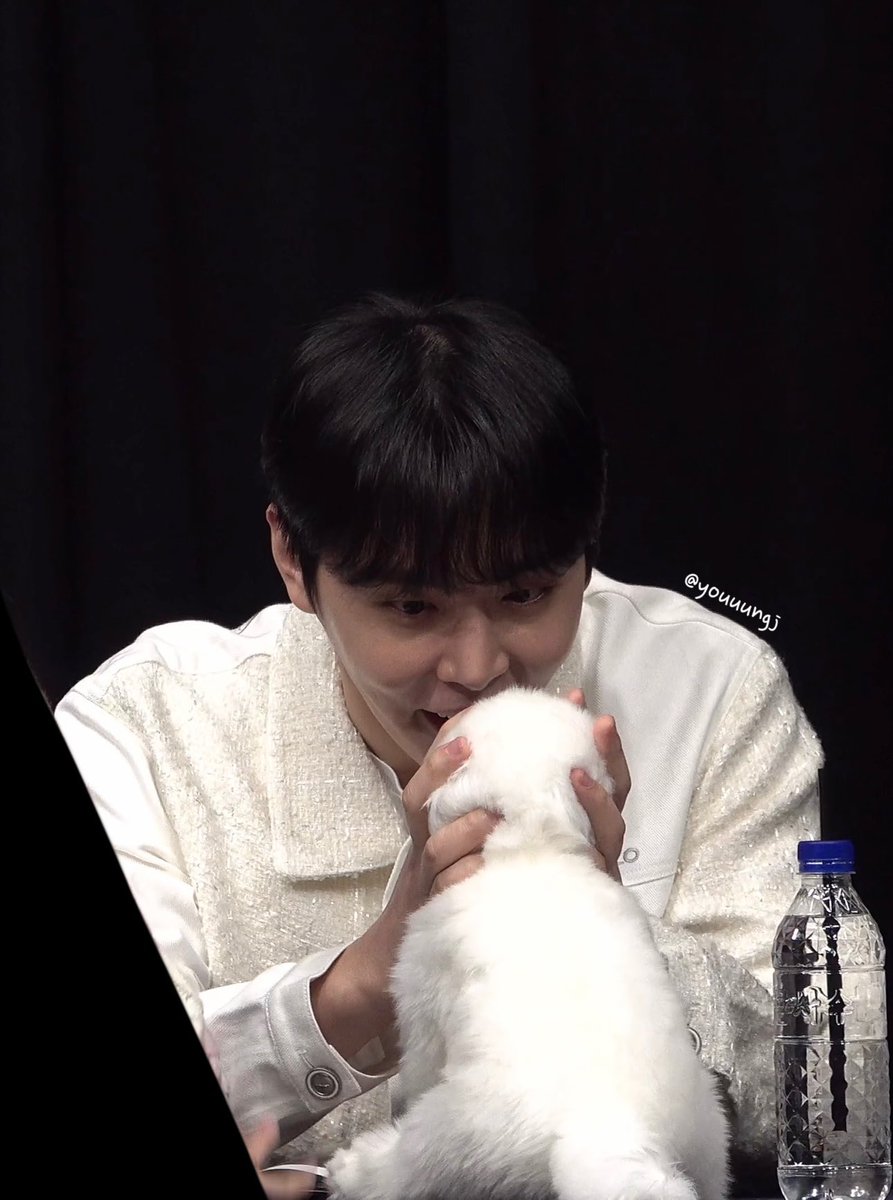 Yooni9408's tweet photo. 재윤시😚 +8 https://t.co/VgOjQCUYvi