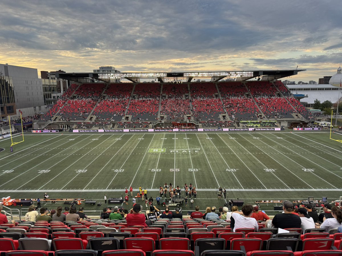 Good morning from the trees <a href="/SunGarrioch/">Bruce Garrioch</a> <a href="/MimmoD7/">Mimmo</a>