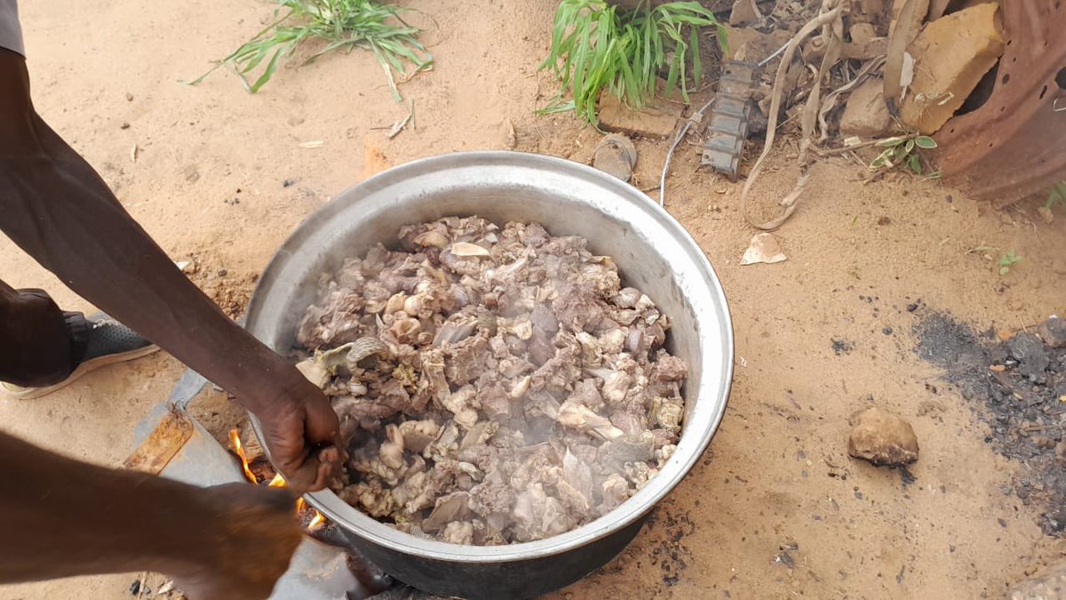 People’s in El Fasher rely completely, 100% on your donations.
Please continue supporting them so they can get proper food and avoid all kinds of famine.

paypal.com/donate/?hosted…