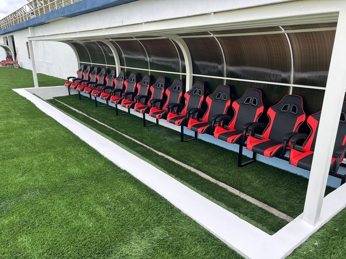 Afinando últimos detalles! 
Próximos al estreno de un campo híbrido más! 
Carpeta híbrida con Bermuda Ibiza! 
Estadio Juan Ramón Brevé Vargas, Juticalpa, Olancho, Honduras.
#TurfManagers #HybridGrass #Honduras #Olancho