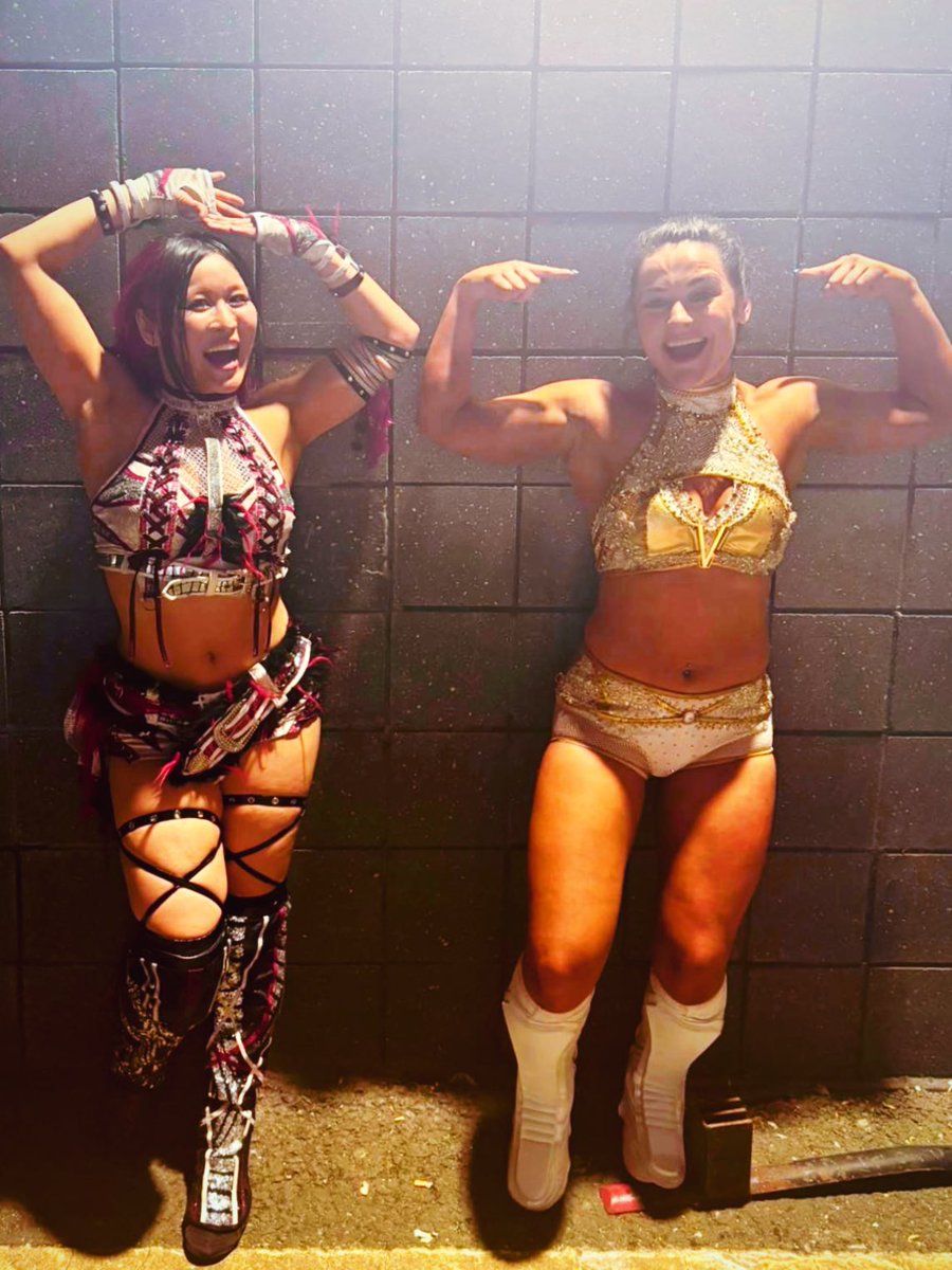 Thank you Dublin!
Thank you <a href="/Real_Valkyria/">LYRA VALKYRIA</a> !🪶👉😆👈

I ❤️ Ireland🇮🇪✨✨

#SmackDown