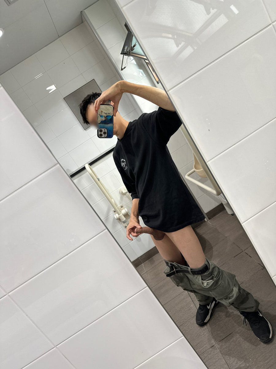 ノーパン出勤射精管理　1週間経過
死ぬほど辛い