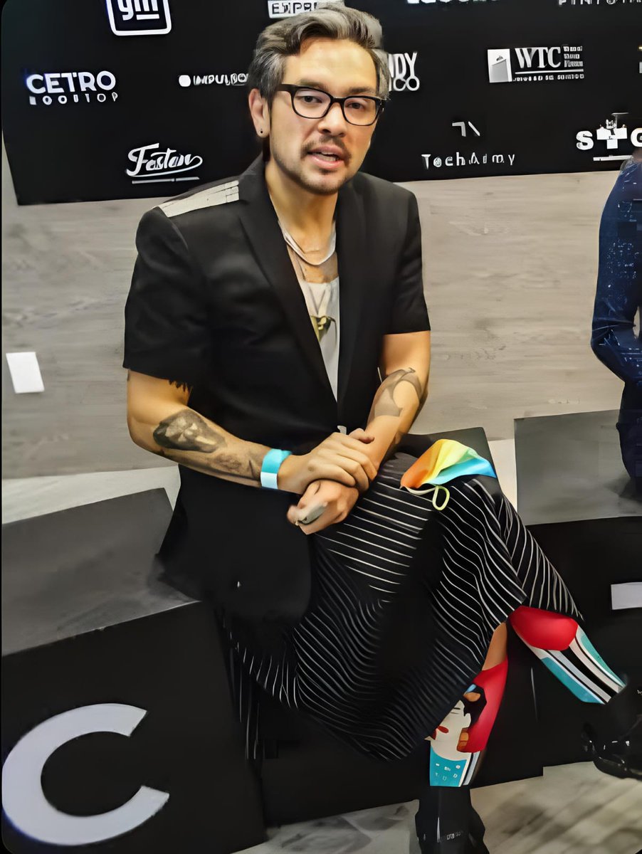 El excelentísimo Señor y Plenipotenciario embajador de México en Italia, recurrente en Albania, Malta y San Marino.

#DisfrutenSuVoto y Prepárense para lo que viene.