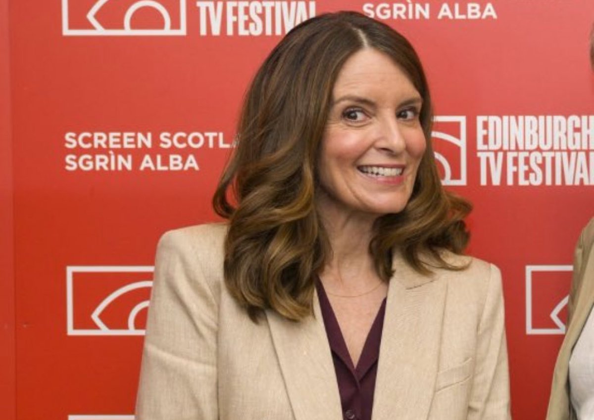 amy poehler was so right, no one can beat tina fey’s hair