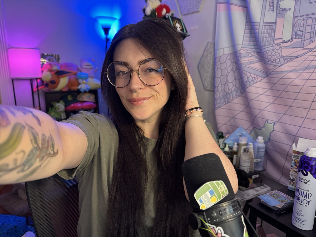 IM LIVE ON TWITCH

ITS FRIDAYYYY TIME TO CHILL! FULL ODDS SHINY HUNTING, AND MORE POSSIBLY

HASTY.LIVE