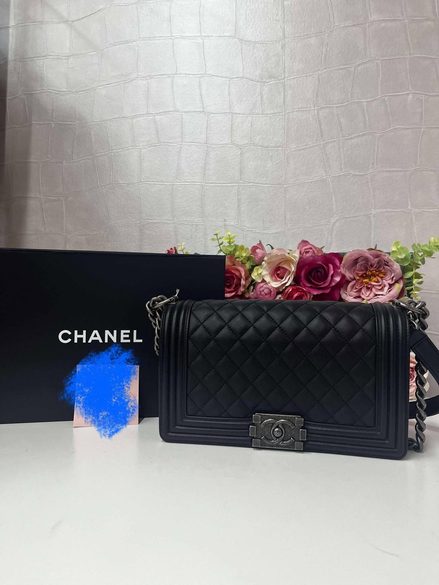 Handbags_world_'s tweet photo. Is this a good deal for $4k? [by onlyplantsx]
  
 #purses #bag https://t.co/yn7aQ3FIDN