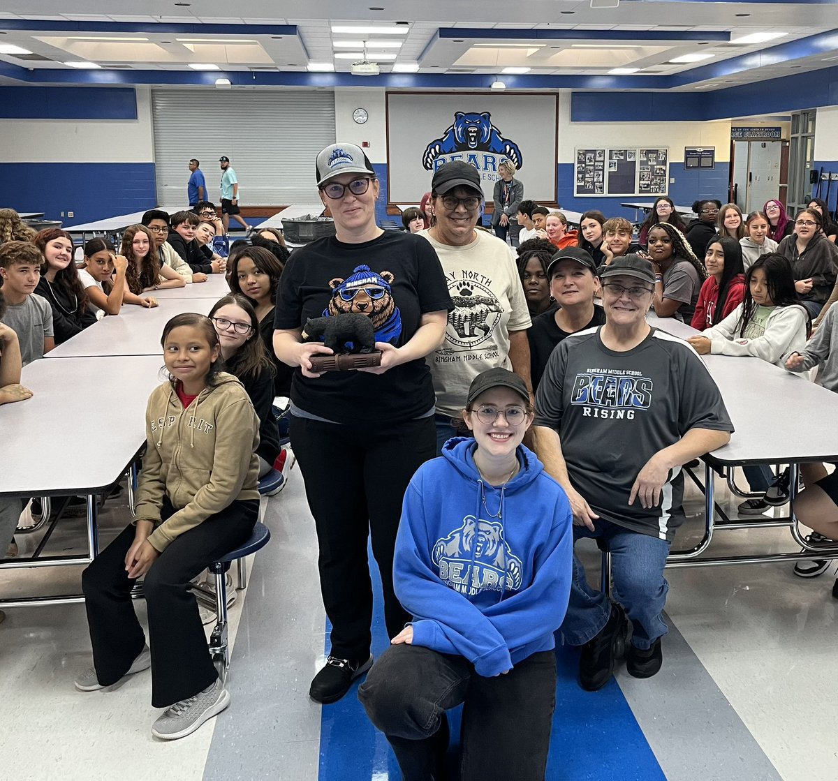 Bingham’s Polaris award is a chance for staff to recognize staff for keeping their internal compass north and being a difference maker. Congrats to our Kitchen Manager, Emily!  She’s truly the best! #bearsrising #proudprincipal