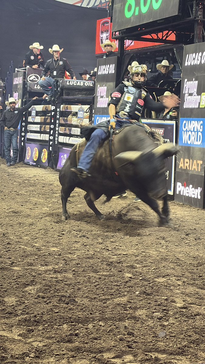 Isa Almeida tweet media