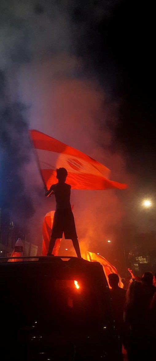 CAIplaneta's tweet photo. Y en medio de un gran combate flameará nuestra bandera. https://t.co/xK7TGuyQBp