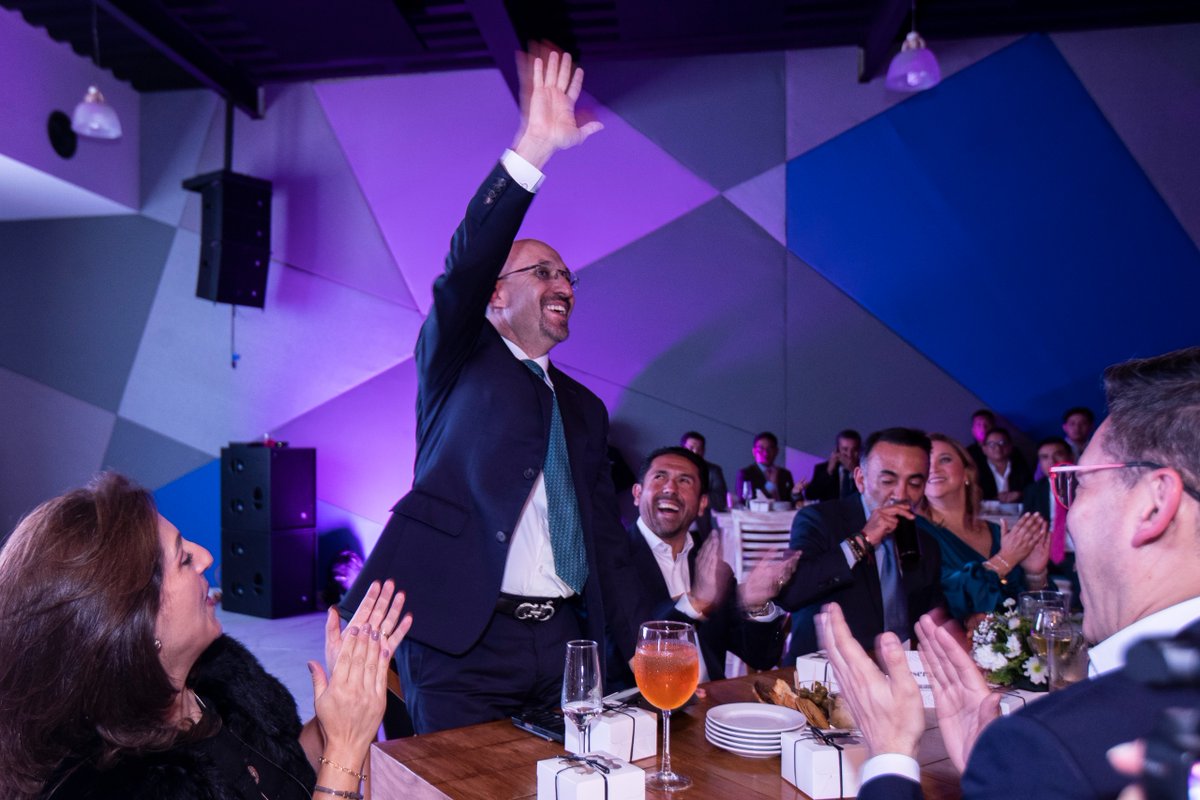 Un verdadero gusto haber asistido a la Ceremonia de Premiación del Galardón Empresarial <a href="/Concaem/">CONCAEM</a> 2025, donde se reconoció a empresas que con esfuerzo, innovación y resiliencia impulsan el desarrollo económico y social del Estado de México.

👏 Mi felicitación a todas las empresas