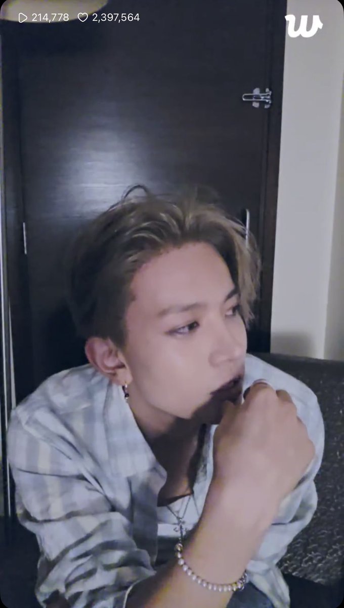 enhypenupdates's tweet image. [EN-LIVE PLAYLIST 🌟] 250823
“HEE-PLY”

Heeseung Weverse Live Playlist 🎵

Sleep Well - d4vd
GIRLS - The Kid LAROI
GO BABY - Justin Bieber
MUTT - Leon Thomas 
MUTT (REMIX) - Leon Thomas &amp;amp; Freddie Gibbs
DAISIES - Justin Bieber 
YUKON - Justin Bieber
LOVE. (feat. Zacari) - Kendrick…