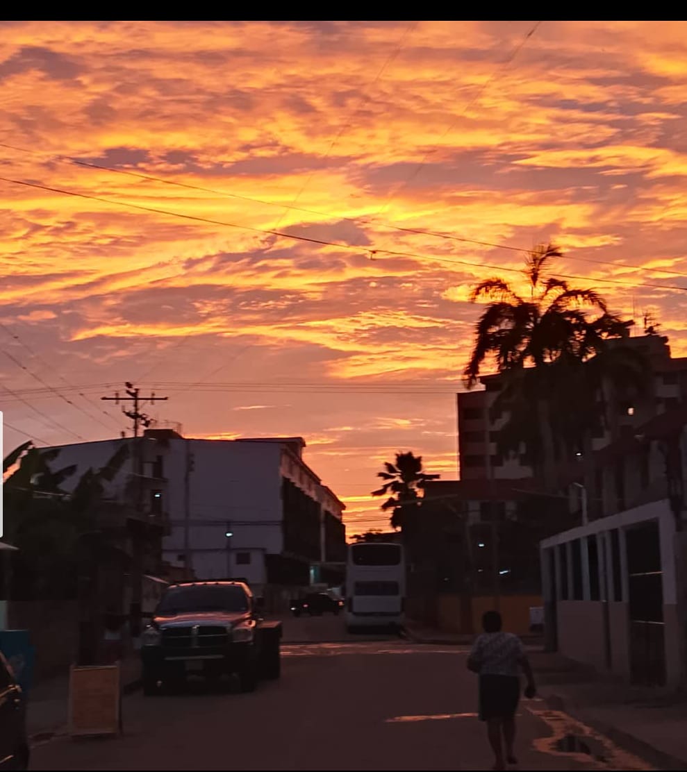 Hermoso atardecer en Chichiriviche Estado Falcón 🌅 

Venezuela Dios contigo 🇻🇪🙌🏼