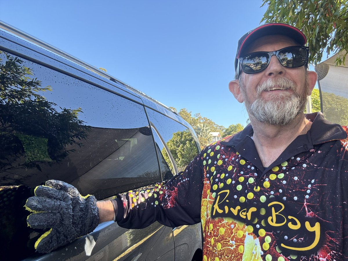 taxisvw's tweet photo. When you don’t like fishing but you want to support your favourite Australian artist, allow me to introduce you to the @troycassardaley range of car-washing shirts!
#milimo https://t.co/ihmpsSs2C8