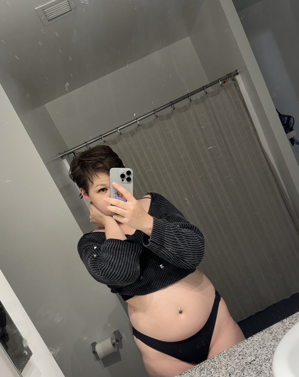 ObviousU's tweet image. Felt cute after my nap, might delete later