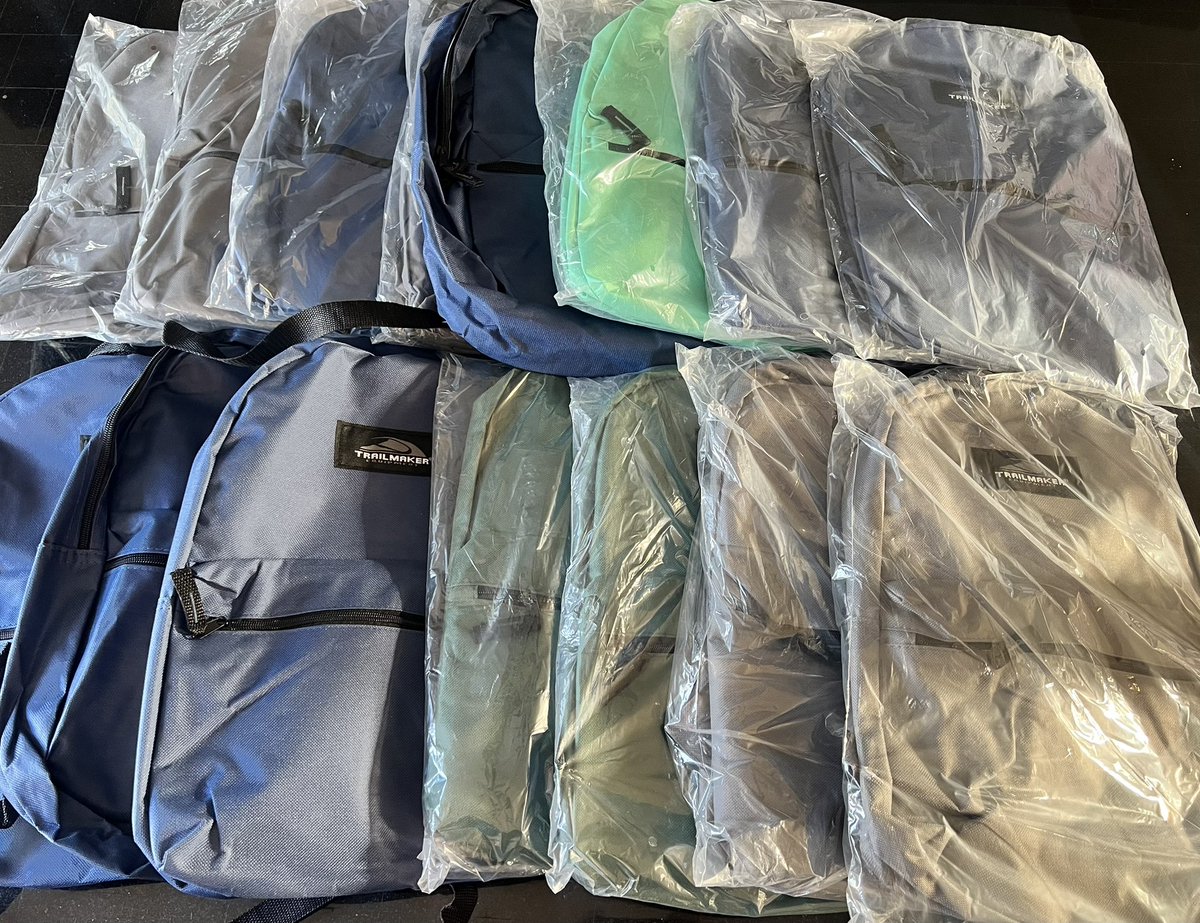 CoachBarnes1's tweet image. HUGE shout-out to Brian Page, Damon Strong, and Pleasant Green Baptist Church for the donation! 15 book bags (loaded with supplies) officially puts us over our goal of 500! Thankful is an understatement! @ProjAssistInc 🙏