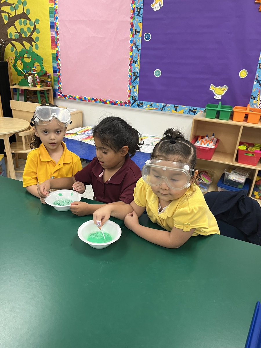 vaviles01's tweet photo. Today our young scientists learned why goggles matter and had a blast watching colors dance in milk with just a touch of soap! #patriotpride #futurescientist https://t.co/mjJ9vImZQb