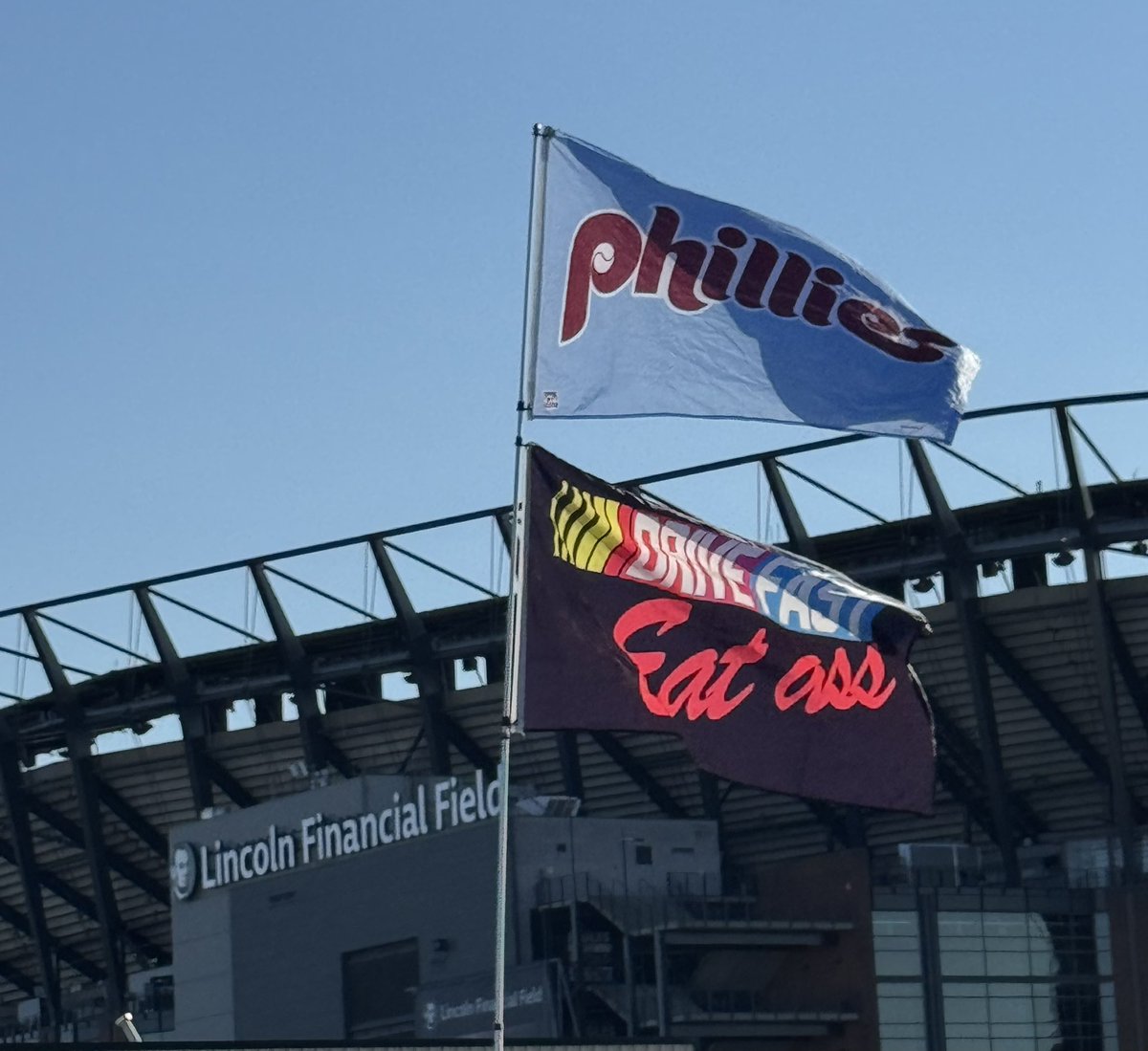 DelValleyPod's tweet image. Drive Fast. Eat Ass. Go Phils #RingTheBell