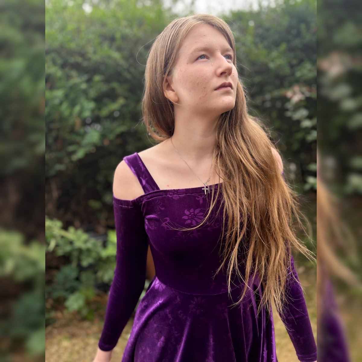 foreverknotsltd's tweet photo. 💜
 Spellbound in Purple is handmade in royal velour with a flowing hem + dreamy details.
Because they deserve to feel stunning, too.
🛍️Shop https://t.co/I2DBAafcH8
#SpellboundInPurple #HandmadeTeenDress #MadeInUK #ukmakers https://t.co/Hj04EqxFdi