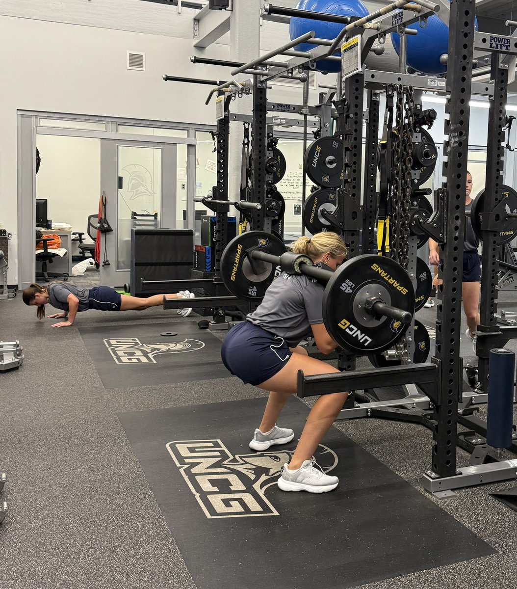 UNCGSoftball's tweet photo. Back in the weight room! 💪🏼💪🏼 #letsgoG https://t.co/jsnQGtMnL3
